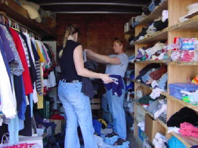 Bette sorting clothes